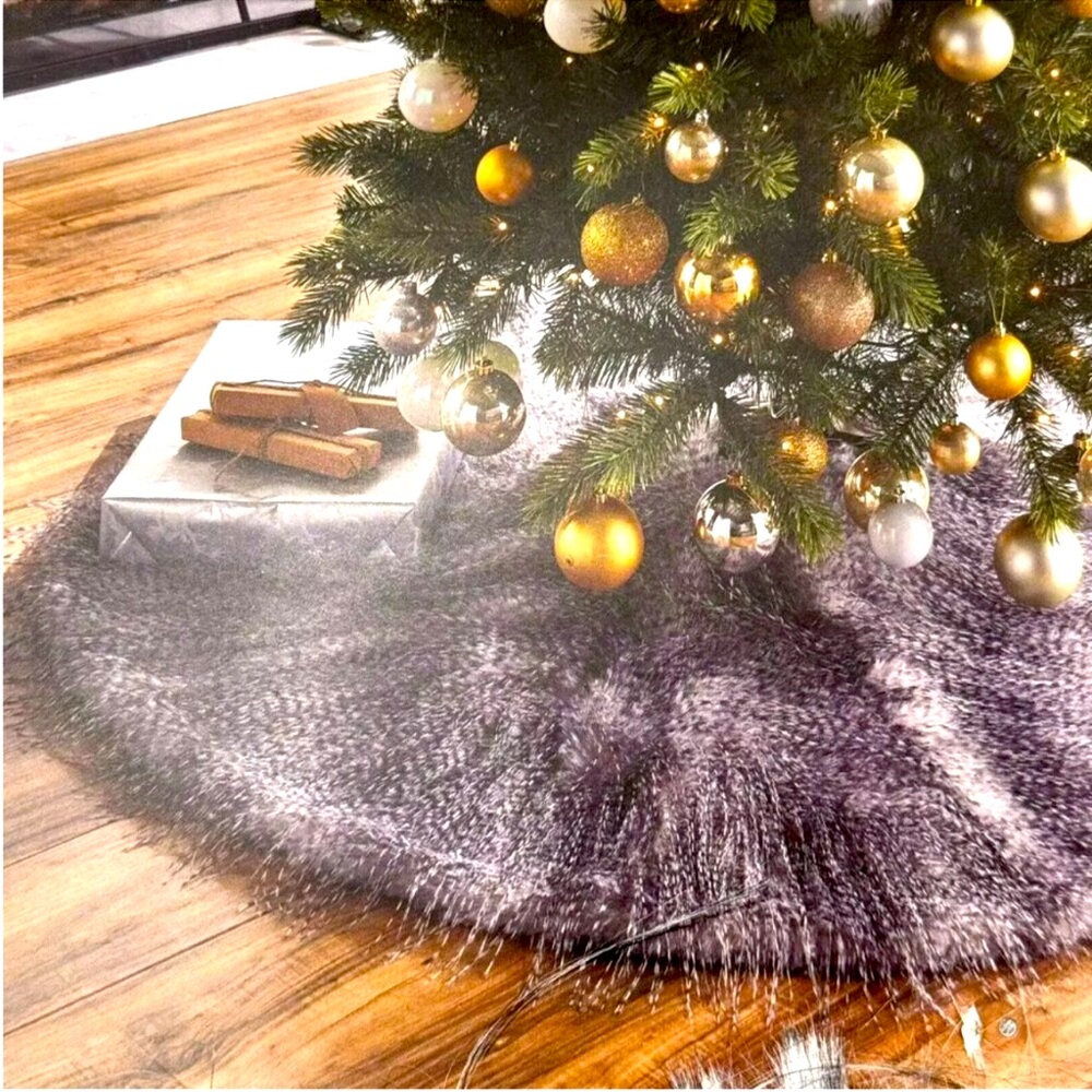 Jason Wu Christmas tree skirt